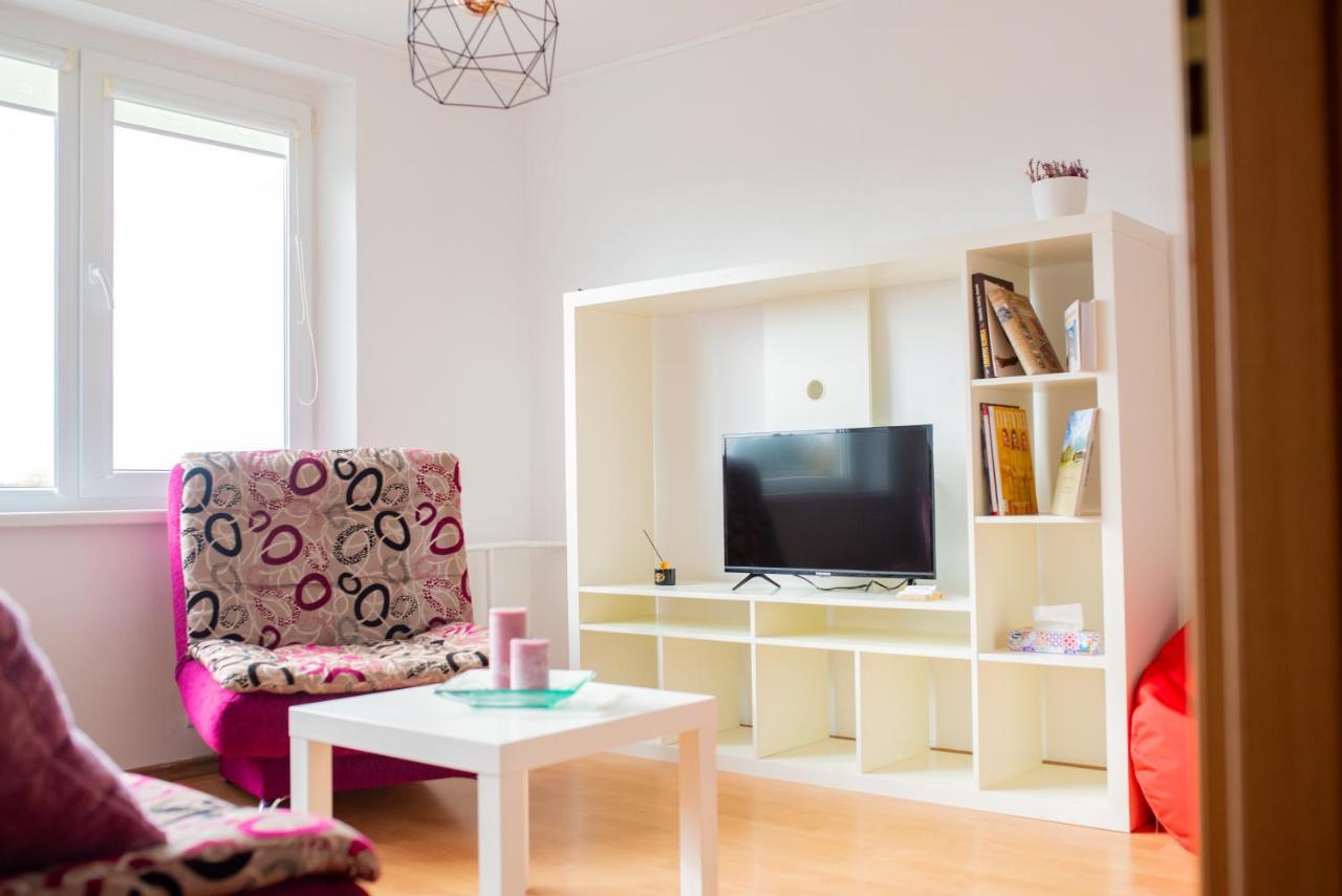 Centro Apartamentai Naujoji Akmene Екстериор снимка