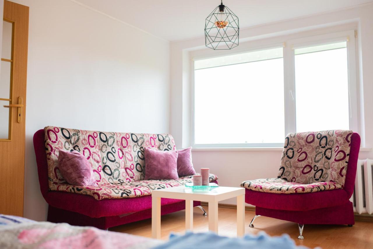 Centro Apartamentai Naujoji Akmene Екстериор снимка